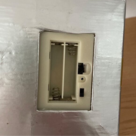 Vtg Avon Musical Snowman Family Forest Scene Fold Out Gift Box Fiber Optic VIDEO - Picture 10 of 12